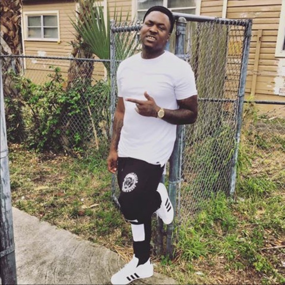 Meet your Posher, Tjuan - Picture 1 of 1